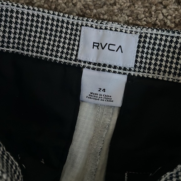 RVCA brand new, never worn, checker black and white. Slightly high waisted - Picture 4 of 4